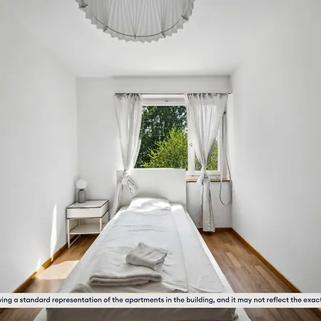 Simple And Cozy Flat In 취리히