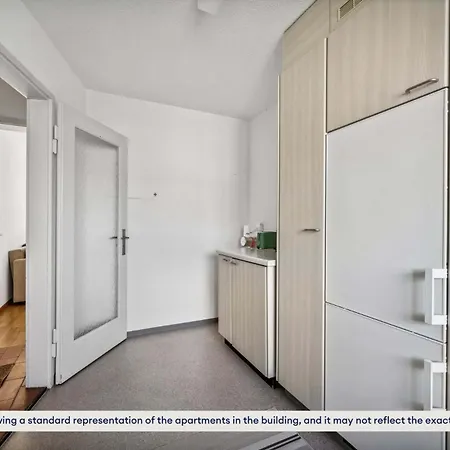 Simple And Cozy Flat In 아파트 취리히