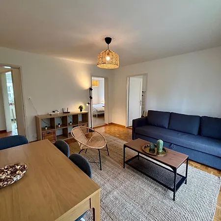 Appartement Simple And Cozy Flat In *