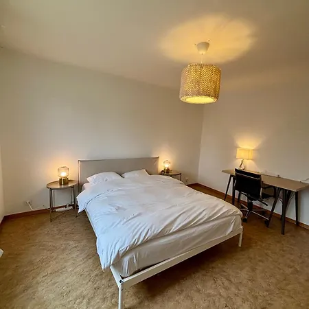 Simple And Cozy Flat In Lägenhet Zürich