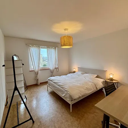 Simple And Cozy Flat In Διαμέρισμα *