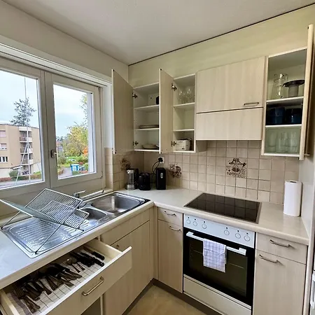 Διαμέρισμα Simple And Cozy Flat In